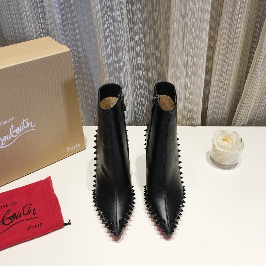 安全安いクリスチャンルブタンChristianLouboutin 靴 実物の写真 スーパーコピー必ず届く N品代引き可能国内発送後払い優良サイト